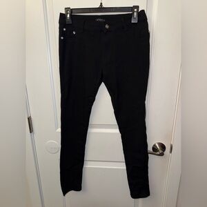 🔥5/$25🔥 Black Sofia Black Stretch Jeans Size Large Preowned